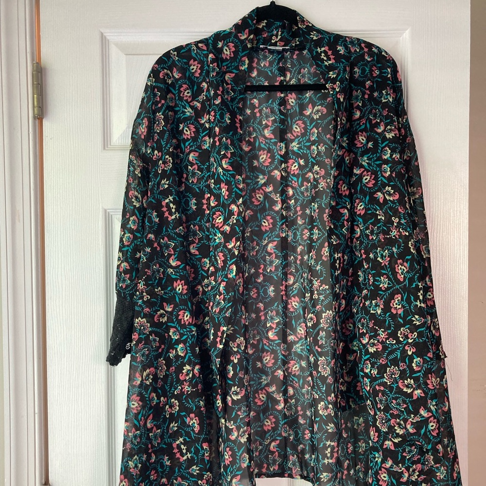 Black and Pink Flowered Kimono Top Lace Sleeves by J Gee